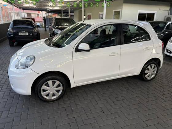 NISSAN MARCH 1.0 S 16V FLEX 4P MANUAL